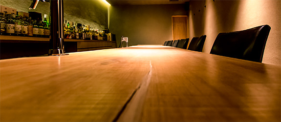 欅の一枚板のカウンター2